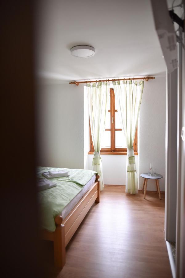 Luka's Amber In The Center Of Appartement Trogir