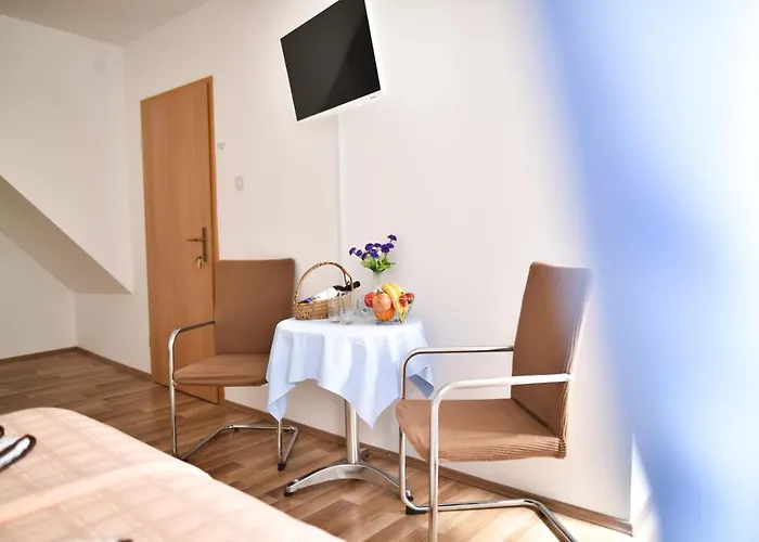 Luka\'S Amber Rooms In The Center Of Trogir