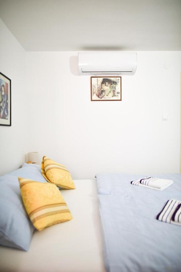 Apartment Luka's Amber In The Center Of Trogir